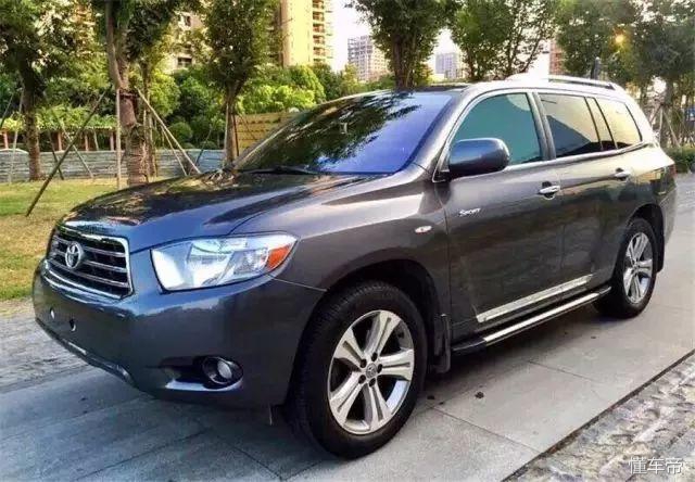 2021款广汽丰田汉兰达增配不加价,2022款汉兰达2.5双擎提车加价