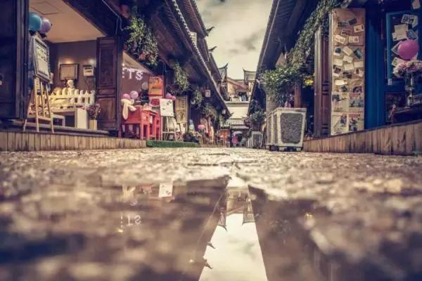 小镇如歌，且听风吟，大研、独克宗、理塘……