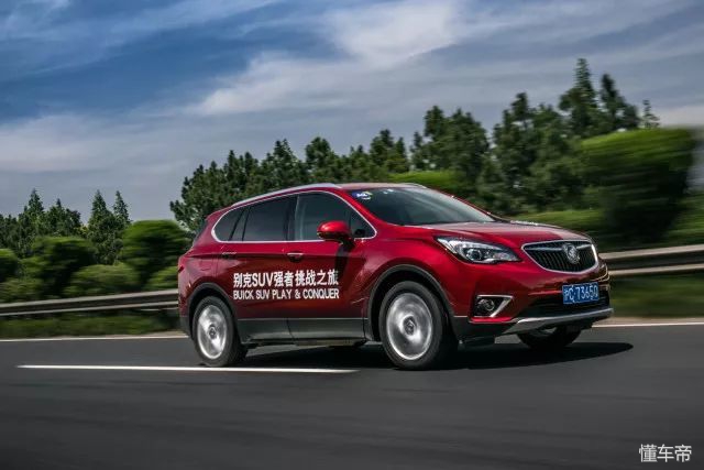 昂科威各有什么优缺点,昂科威哪一年更值得选