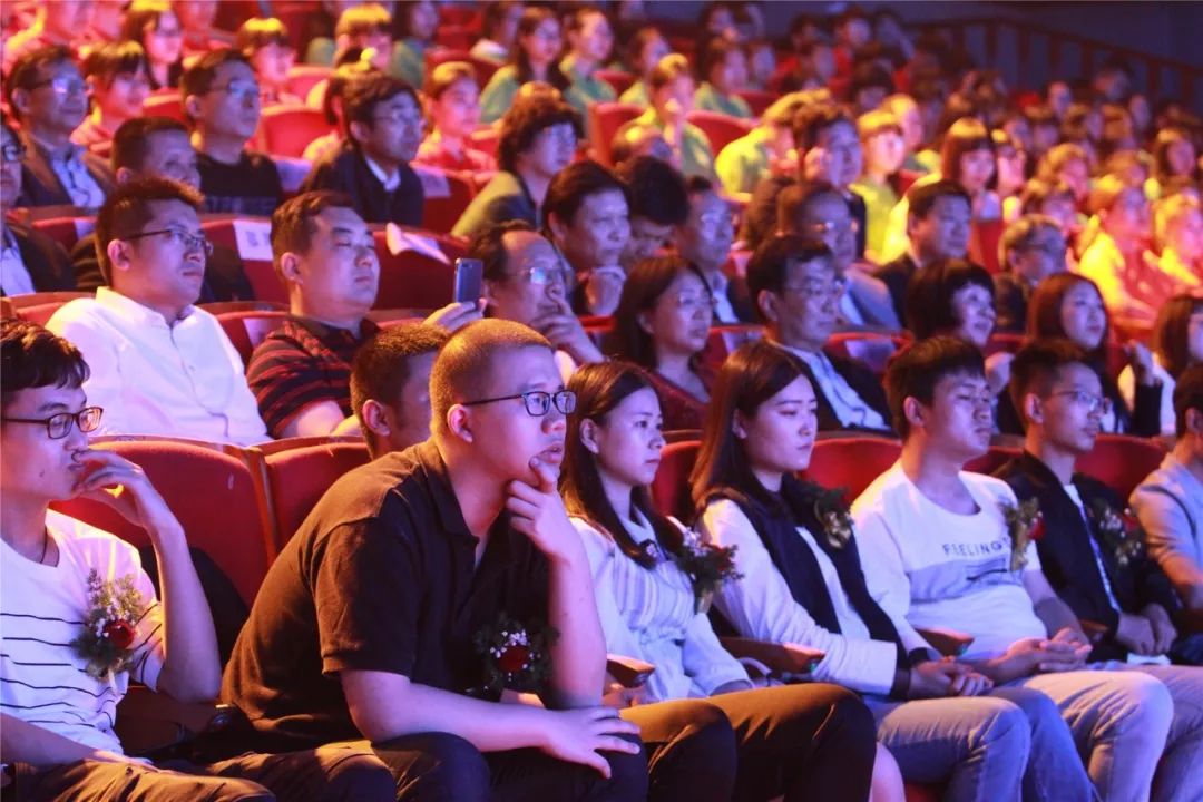 商丘工学院张娇,商丘工学院商工最美大学生