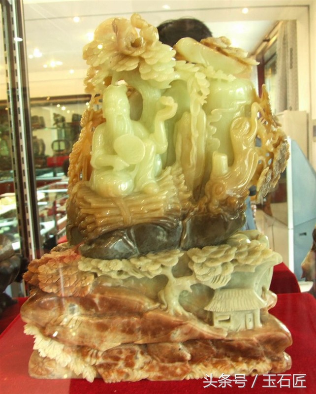 岫玉雕刻的鱼摆件放在哪里好,岫玉雕刻玉马摆件价格