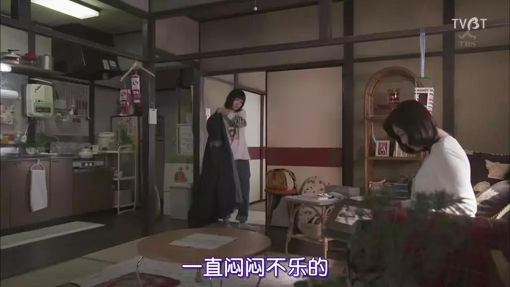 剧情老套夸张但没有违和感 (剧情很老套但是很好看)