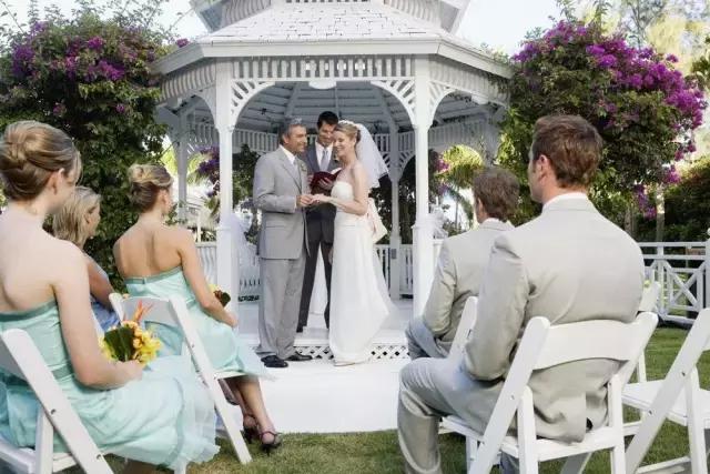 主持人主持婚礼全过程,婚礼主持人怎么样的比较好