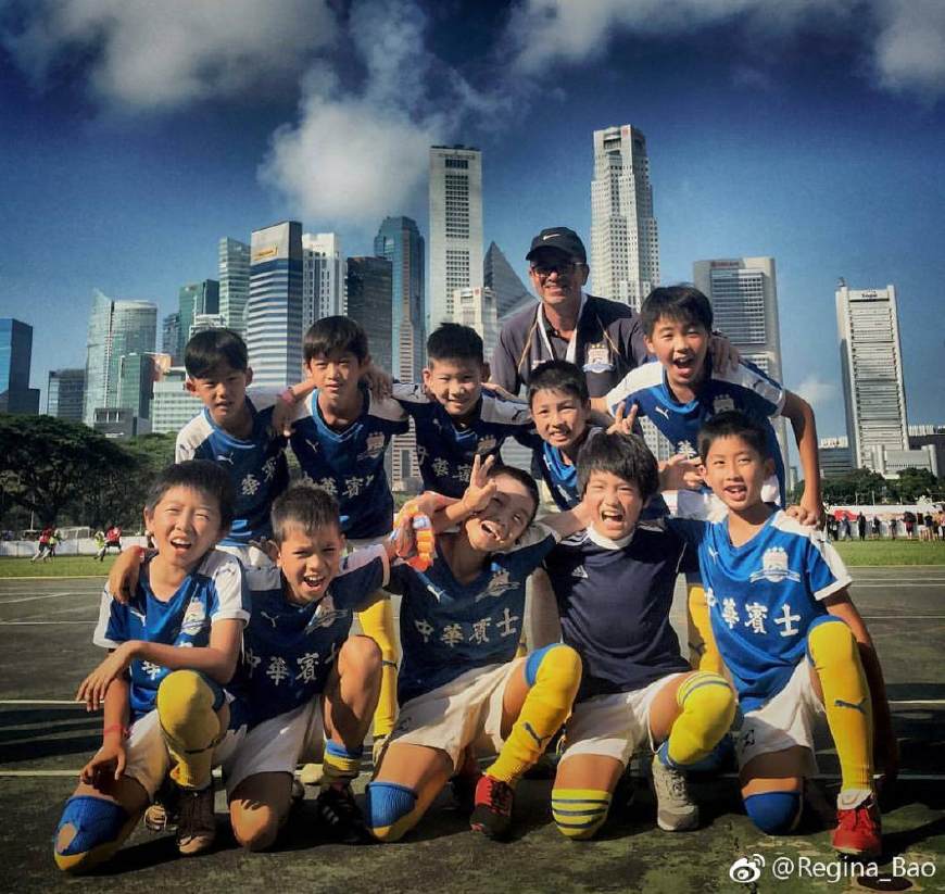 曹格女儿grace13岁近照,曹格女儿grace不一样的美男子