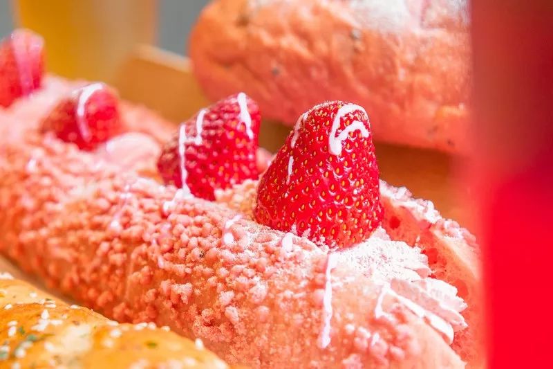 魔都第2家奈雪终于开了，还带来霸气杨梅，喝了会上瘾！