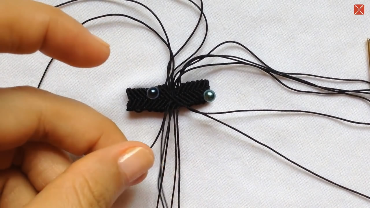 怎么折玫瑰花戒指又简单又漂亮,手工编织玫瑰花戒指的做法教程