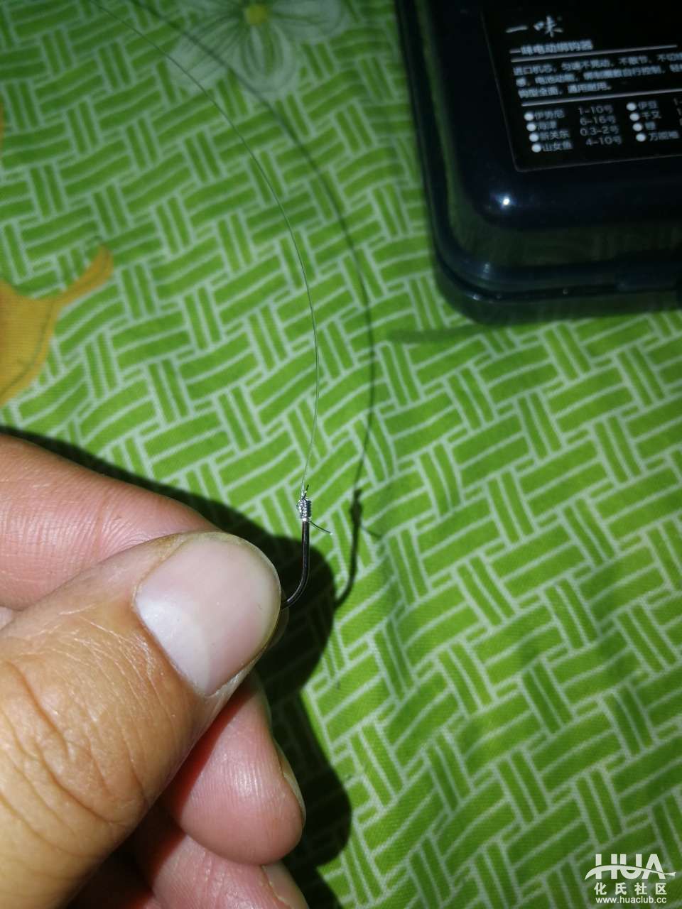 伊势尼鱼钩钓鲫鲤用几号钩,野钓用多少号的伊势尼鱼钩