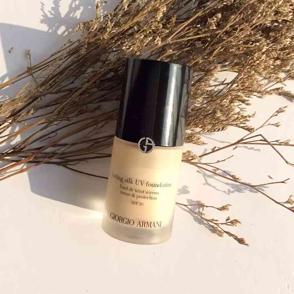 防晒隔离粉底液三合一前十名品牌,8款夏季持妆粉底液盘点