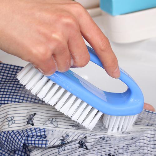 香蕉水去除老旧玻璃胶的效果好吗,玻璃胶粘手上用香蕉水能不能洗掉