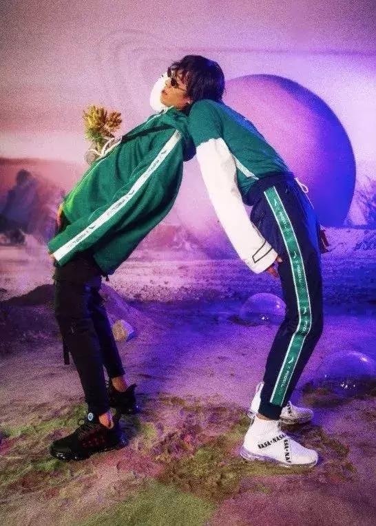 这还是老村炮安踏吗?全新太空鞋潮炸了,半个欧美朋友圈都在跪舔