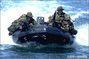 美军入侵格林纳达单兵装备,小国军事实力有多弱