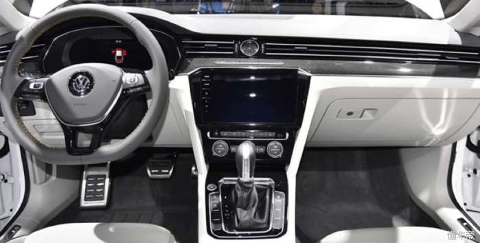 大众迈腾和cc底盘有什么区别,大众cc和帕萨特和迈腾哪个值得买