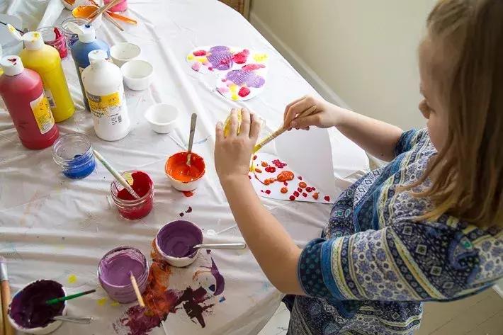 关于母亲节的美术图片,母亲节美术画简单又漂亮