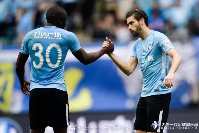 大连胜利视频,大连比赛胜利欢呼场面