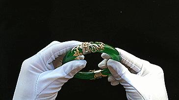 手镯被摔断了怎么处理,手镯摔断了怎样修复