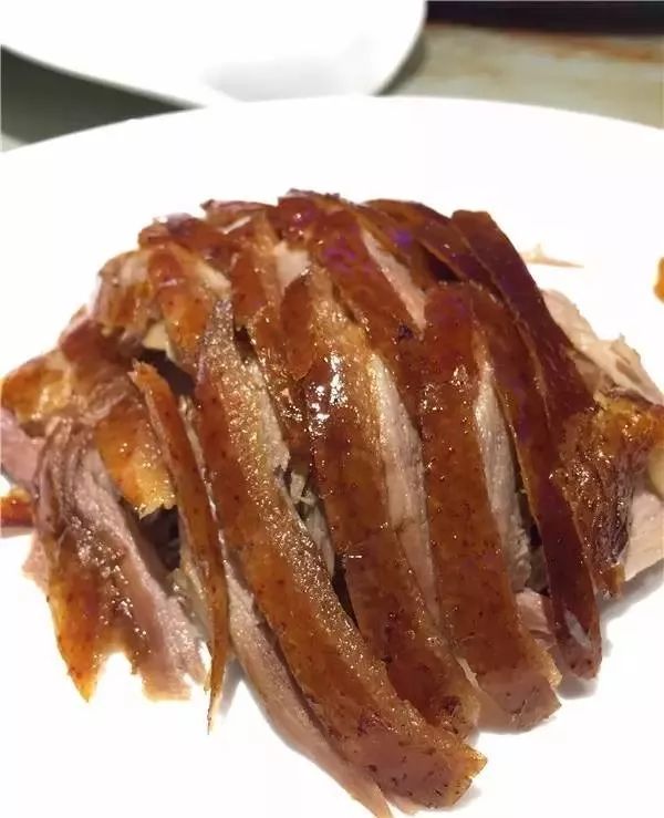 长春烤鸭哪家最好吃,长春好吃的脆皮烤鸭