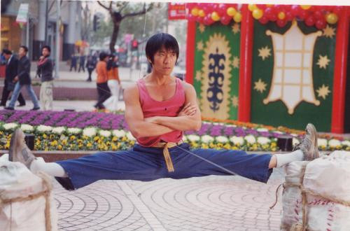 少林足球赵薇和星爷,少林足球赵薇扮浓妆gif