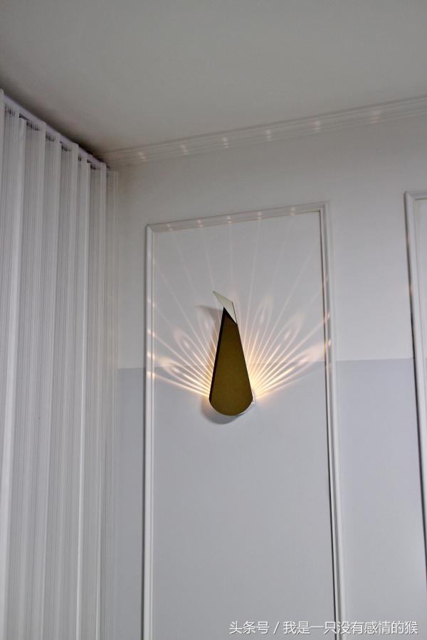 小户型装修设计案例效果图 (小户型怎么装修才能显得空间更大)