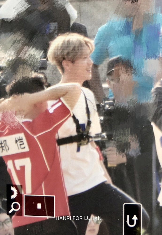 180510网曝《奔跑吧》苏州录制世界杯主题7号足球少年鹿开心的两个两百斤的孩子