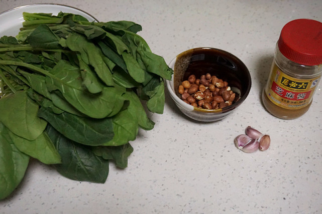 孕妇吃哪些菜补铁又补钙,什么菜是补钙的孕妇可以吃的