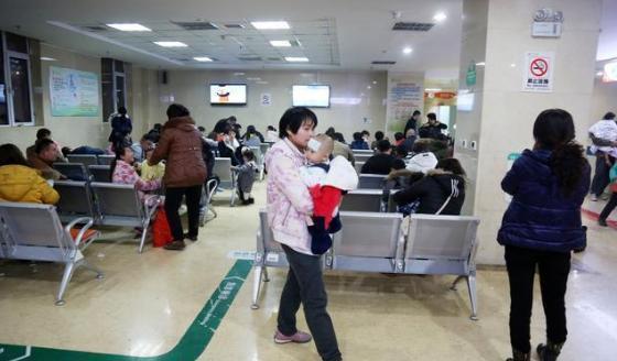 3岁宝宝突然肚子疼的撕心裂肺,3岁宝宝肚子疼的直打滚