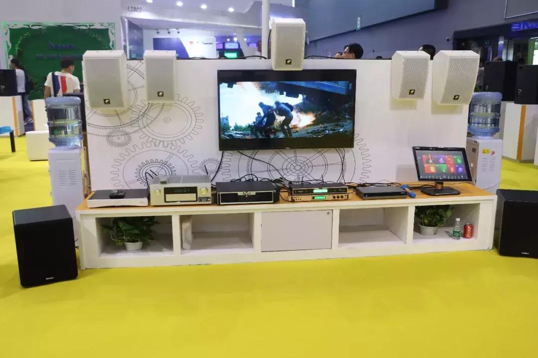 广展娱乐KTV参展商各出奇招多款新品让人目不暇给—阜新声艺视听