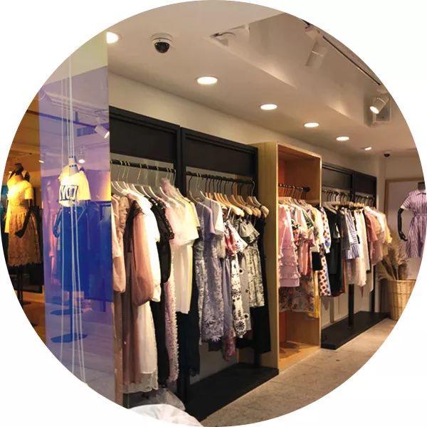 在小红书爆火的产品,在小红书卖衣服