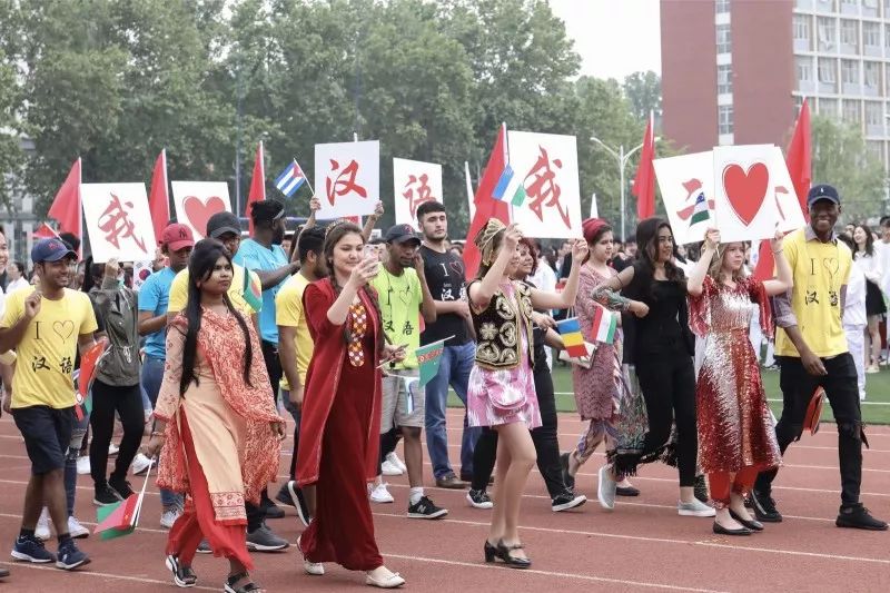 打破28年校运动会纪录,有没有校运会破世界纪录