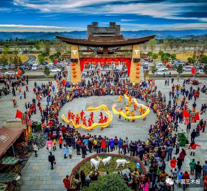 汶川大地震志愿者影集,汶川十年影像