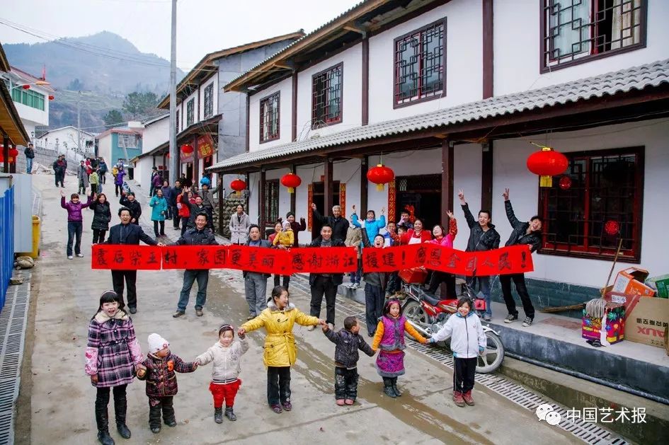 汶川大地震志愿者影集,汶川十年影像