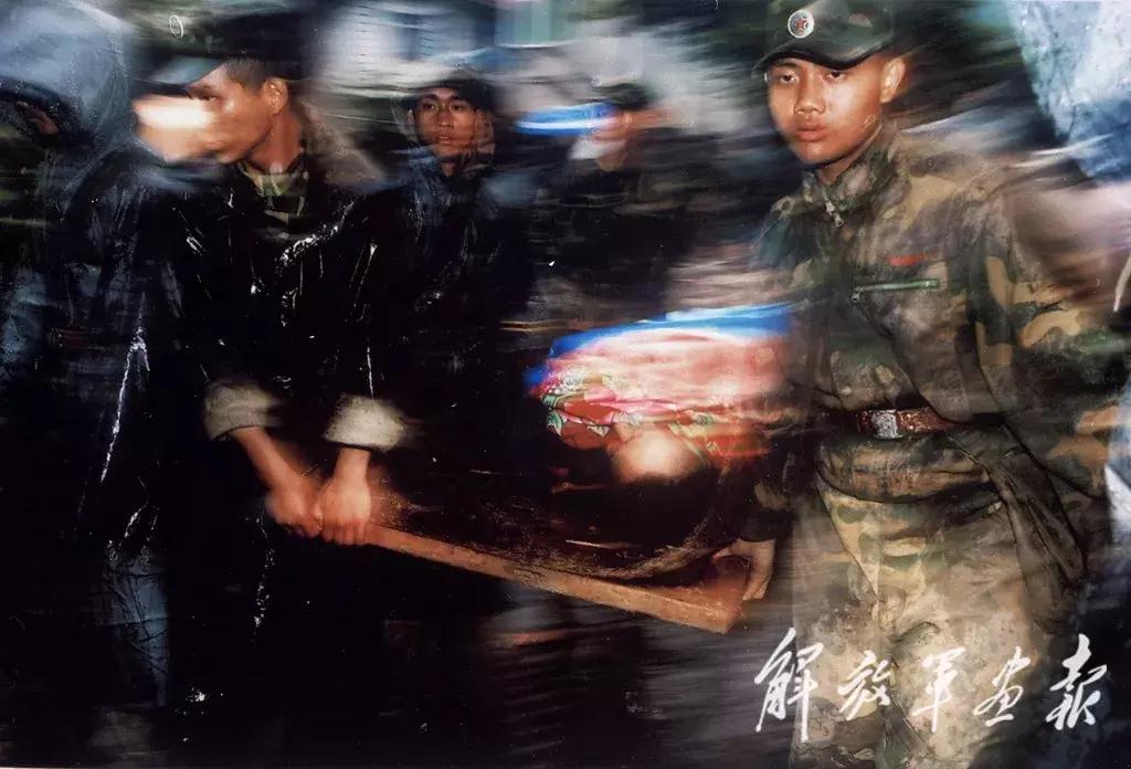 抗震救灾汶川,汶川地震十年感人视频播放