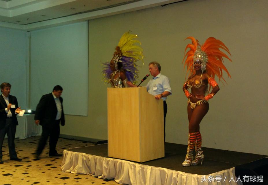 里约热内卢上帝之肩,上帝第七天里约热内卢