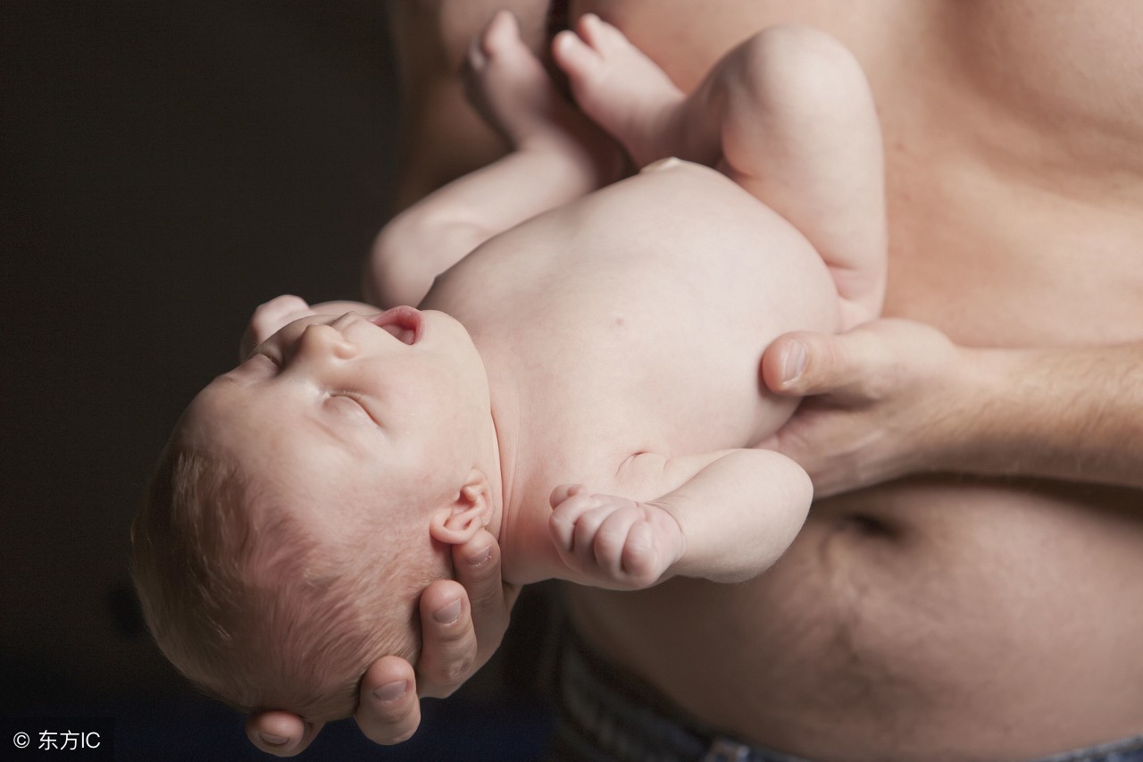 新生儿肚子像青蛙肚子图片,肚子像青蛙一样鼓是怎么回事