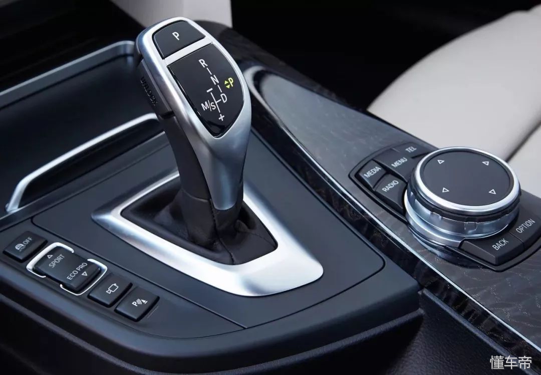 被女朋友说直男怎么巧妙回复,被女朋友嫌你短了怎么回