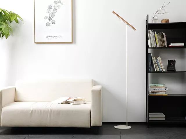 这才是护眼灯该有的样子,又高又大的护眼灯