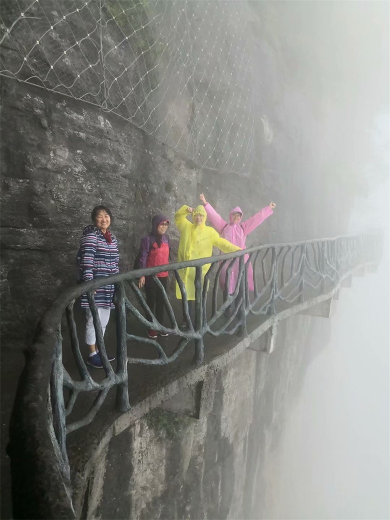 香港人组团游张家界,姐妹相约张家界三日游