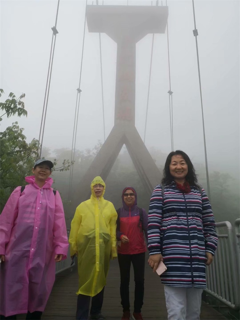 香港人组团游张家界,姐妹相约张家界三日游