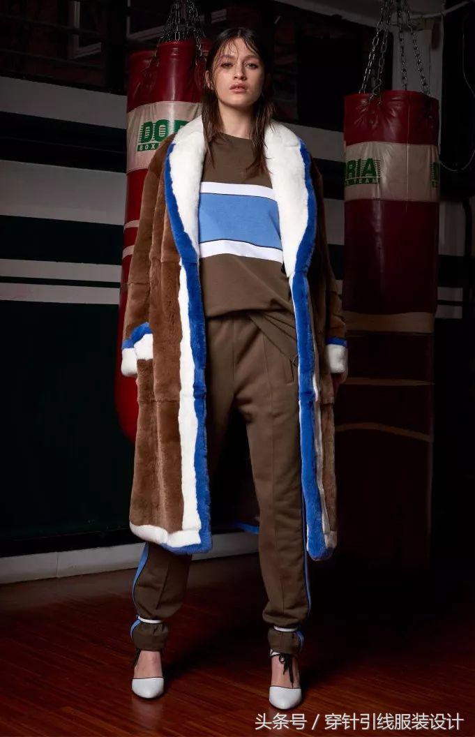 流行跑步运动套装,洋气时尚潮流设计师款运动套装