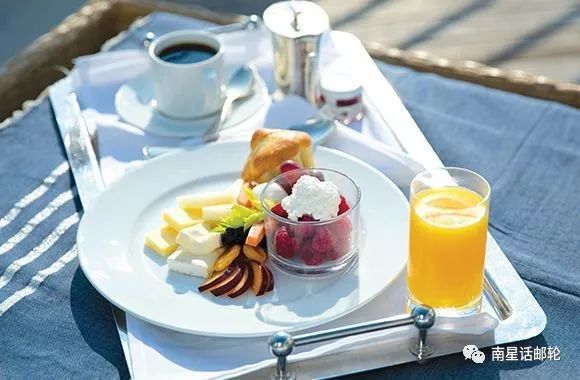 全球顶级豪华游轮图片大全,国际豪华邮轮首次下水视频