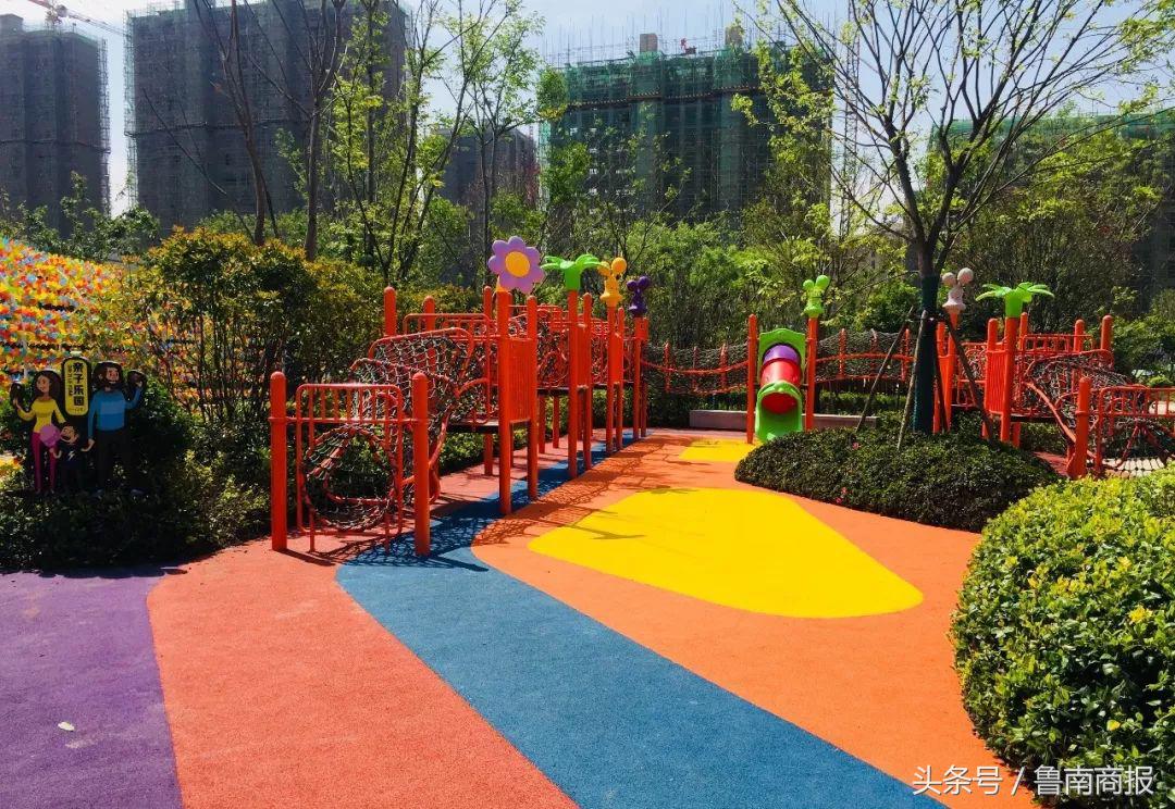 领礼包领到手软玩游戏还能领红包,领红包赢奖励