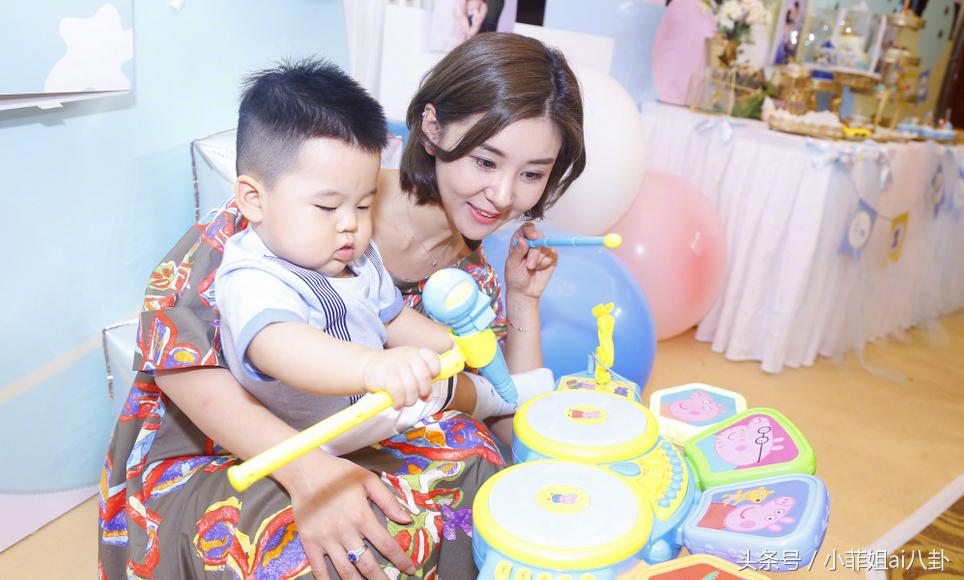 王雷李小萌恩爱夫妻日常生活,李小萌王雷夫妻视频片段