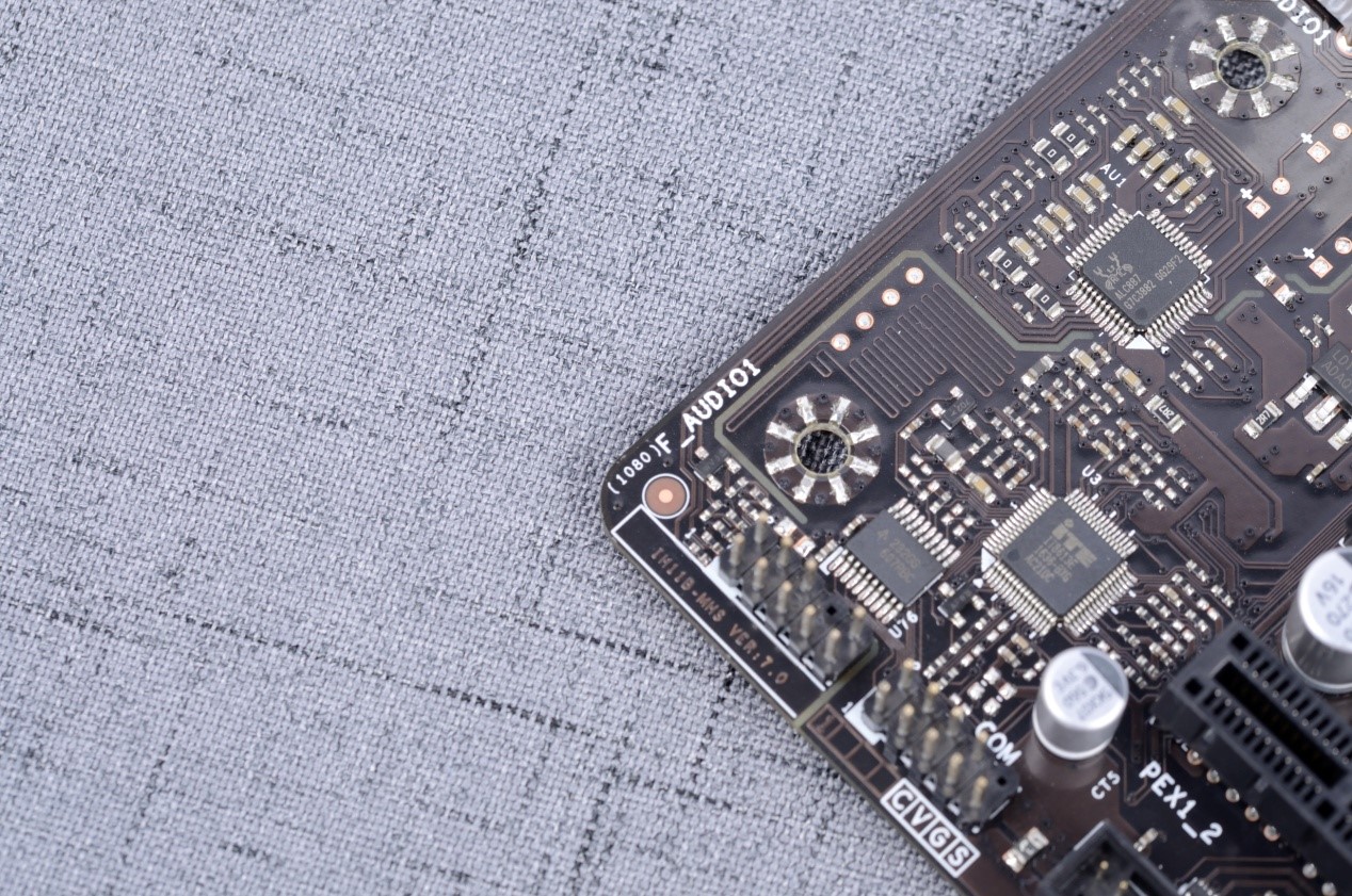 主板上型号标在哪,主板上的零件认识