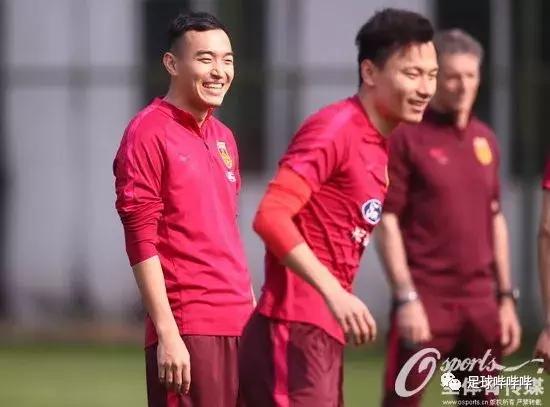 上港年轻小将和郑智,上港vs恒大郑智