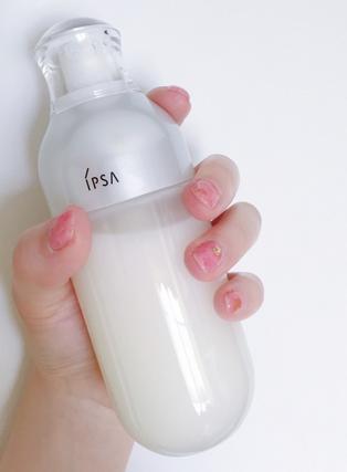 乳液哪个牌子好秋冬,雅诗兰黛乳液和兰蔻乳液哪个好用