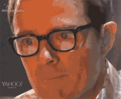 经常被大车遮挡，看不到信号灯误闯红灯怎么办？交警小编给你支一招