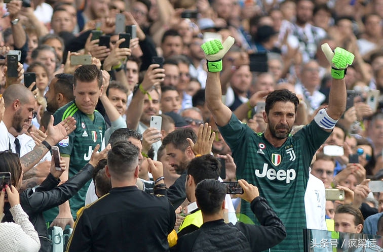 布冯尤文单场10次扑救,布冯告别尤文图斯名人致敬