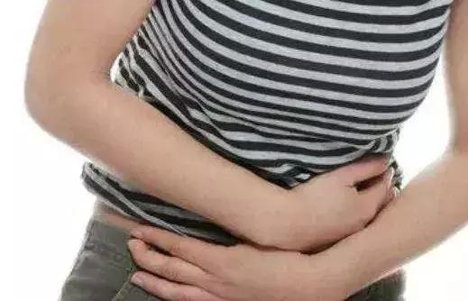 胆总管结石可治吗,1厘米的胆总管结石能不做手术吗