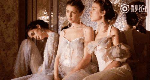 颖儿千山暮雪130斤,颖儿婚纱多少钱