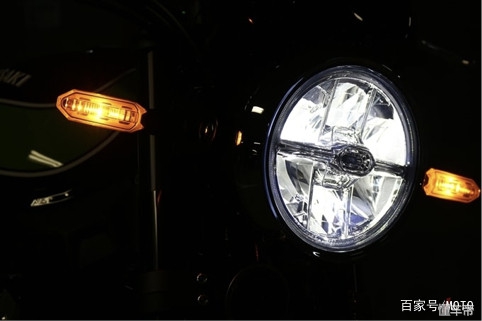 雅马哈xsr900对比川崎z900rs,雅马哈xsr900日本