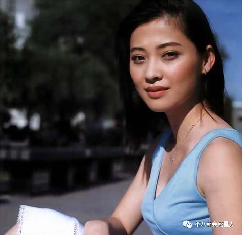 关晓彤鞠婧祎长得矮,黑眼圈眼袋关晓彤